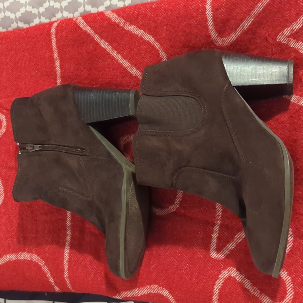 Ladies boots